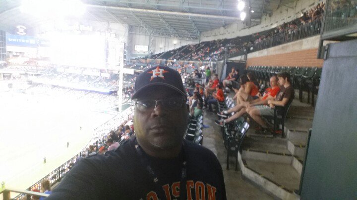 Actionhwj's tweet photo. #CrushCity4Life #GoStros @ATTSportsNetSW https://t.co/lleOqqVuD8