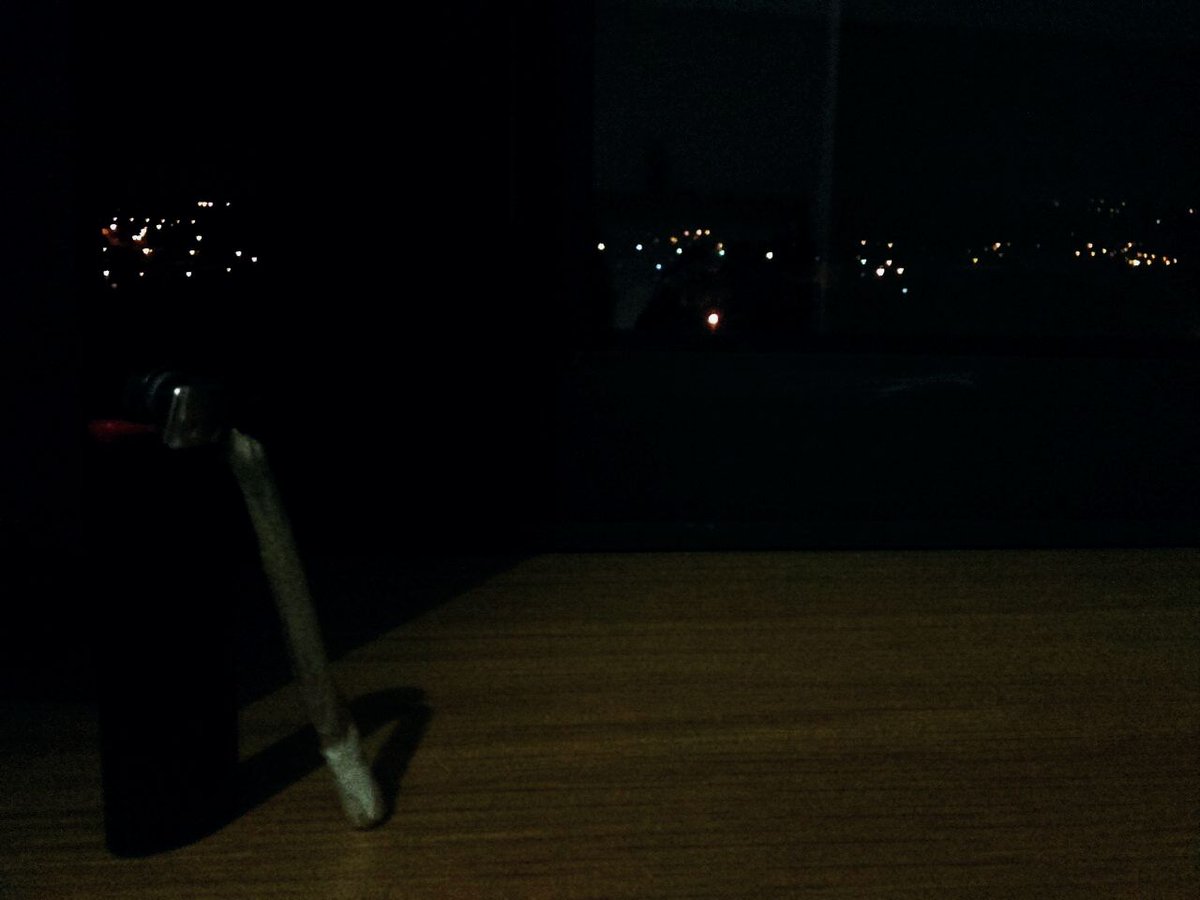 Syldark's tweet photo. Esta noche todo vale https://t.co/NjeHUM4luD