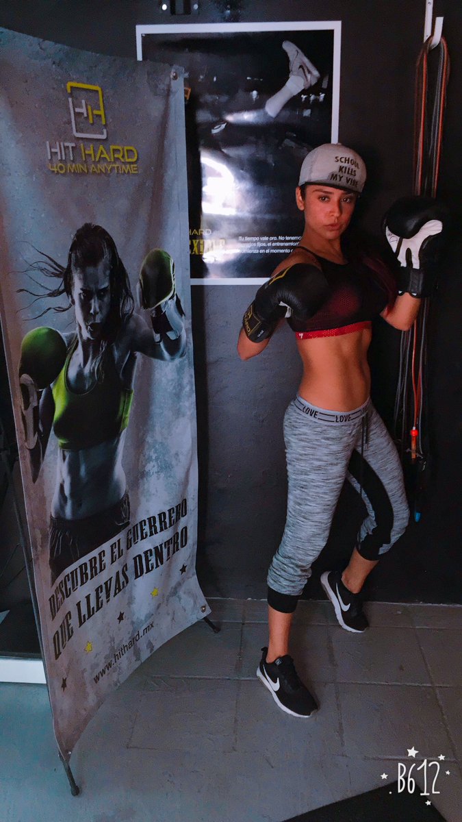MaredN's tweet photo. #dancer #dancerlife #choreographer #momdancer #hithard40min https://t.co/guvjpDTREJ
