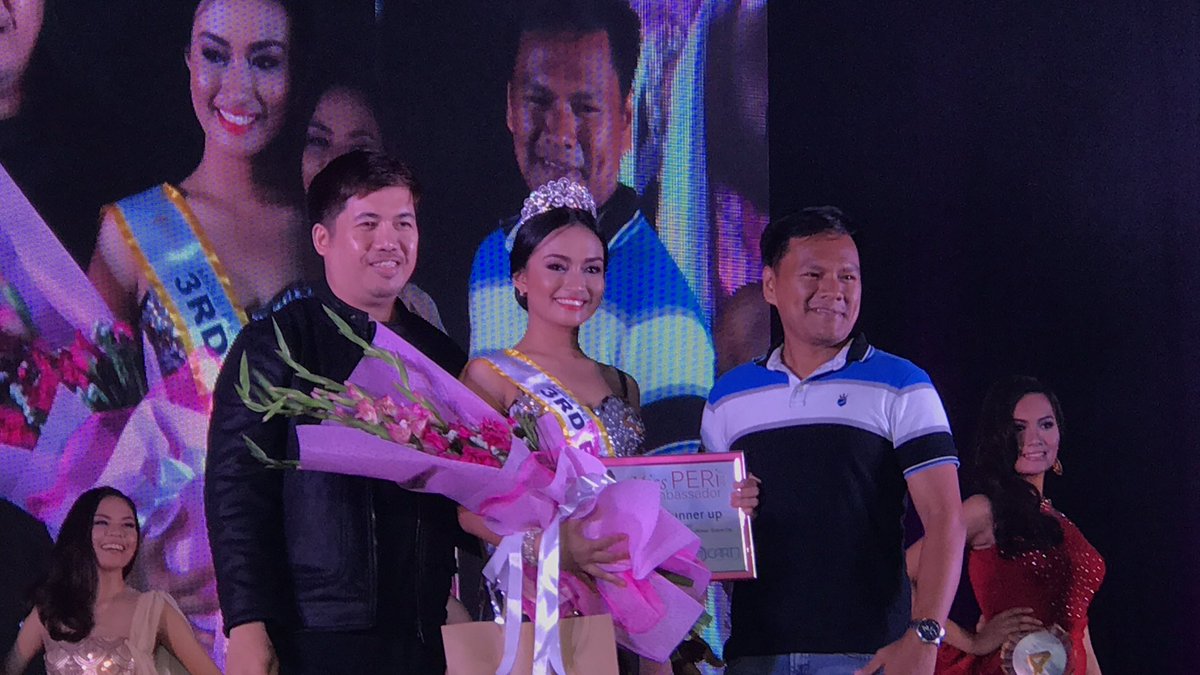 LadyFranzelah's tweet photo. Lady Franzelah Dillague Tabuzo
18
your Miss PERi Ambassador 2017 3rd runner up 💙👑
other awards:
#MissInternet
#PeoplesChoice https://t.co/StzXfAukDG