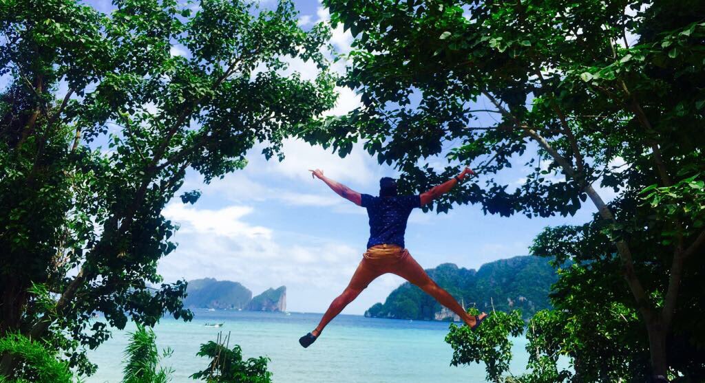 U should never regret anything in life. If it's good, it's wonderful. If it's bad, it's experience #WednesdayWisdom #beingabhishek