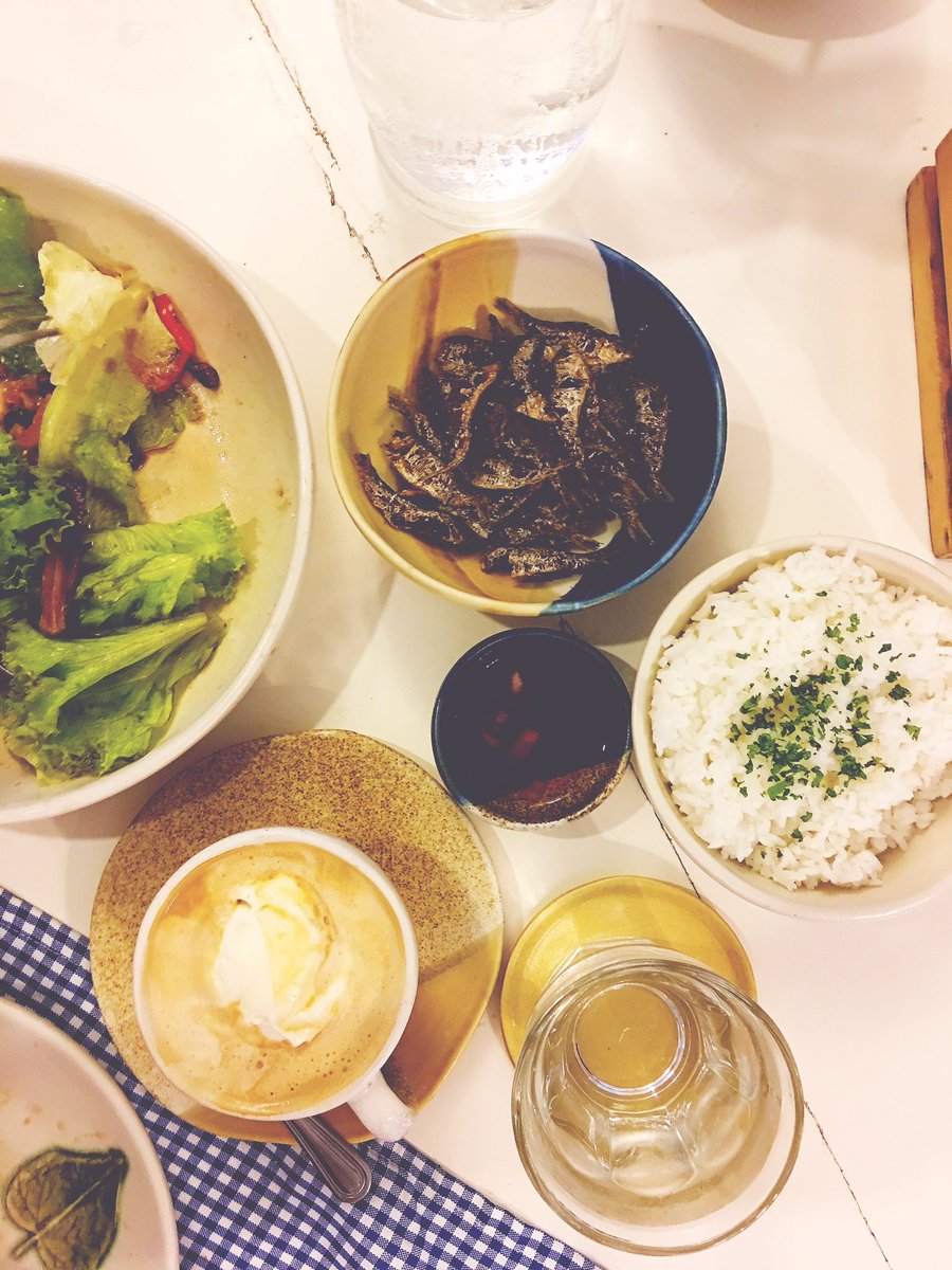 camillecarlos33's tweet photo. Affogato x crispy tawilis 💕 #perf #RusticMornings https://t.co/loG5krZwby