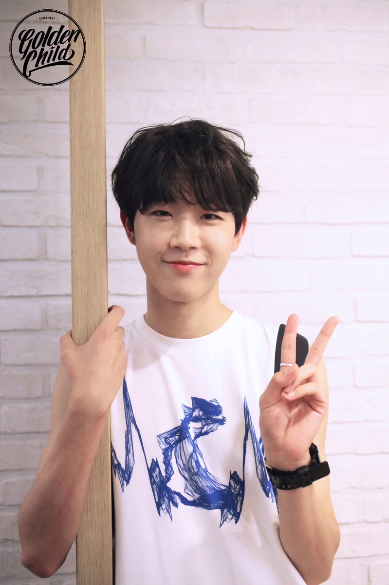 overthesea1999's tweet photo. 💞💞💞

#Golden_Child #골든차일드 
#동현 #donghyun 
@Official_GNCD https://t.co/kfqxcuE4ah