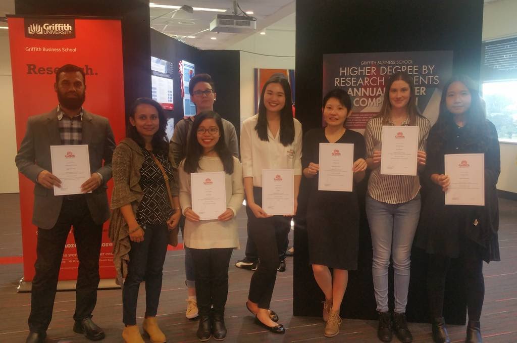 wowgriffith's tweet photo. Congrats #WOWHDR member Qian Yi Lee who won @GriffithBiz's @Griffith_HDR Poster Comp. Qian is researching #frontlinemanagers & #flexiblework https://t.co/02Y1WZTwC0