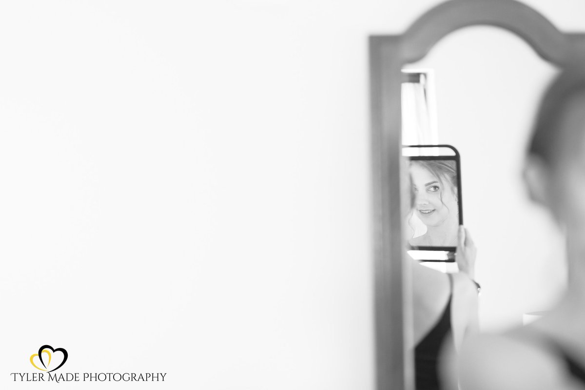 Tylermadephoto's tweet photo. Mirror, Mirror.....
#tylermadephotography
#kentweddingphotographer 
#wellingphotographer
#bexleyphotographer
#reflection 
#MirrorMirror https://t.co/uwbWCW0oHx