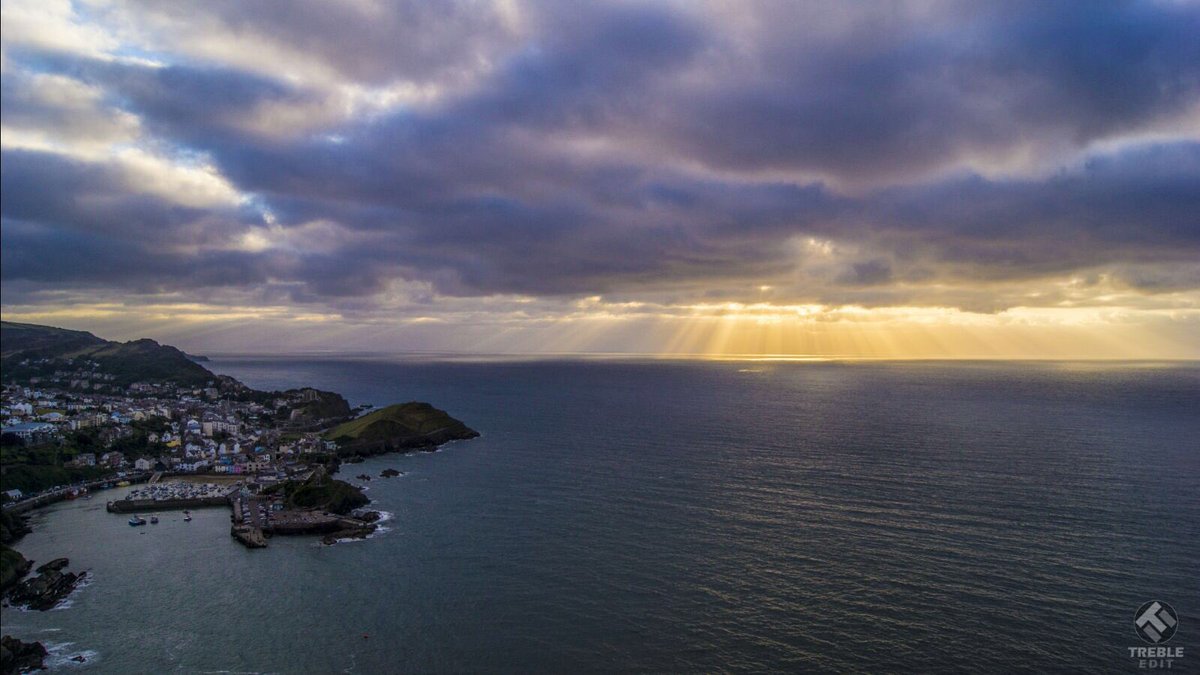 GreatDevonDays's tweet photo. Great photo taken at weekend by #GeorgeTreble working on content to promote @lovenorthdevon https://t.co/r3oNKpS2up… https://t.co/zQxTeeJThn