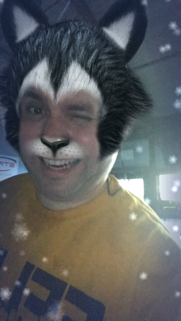 jondelarroz's tweet photo. @Azu_Rayn @worldcon2018 @CastaliaHouse I'm ready. #FeelinThotty #MSDGA #AltFurry https://t.co/ihC8vRCGgA