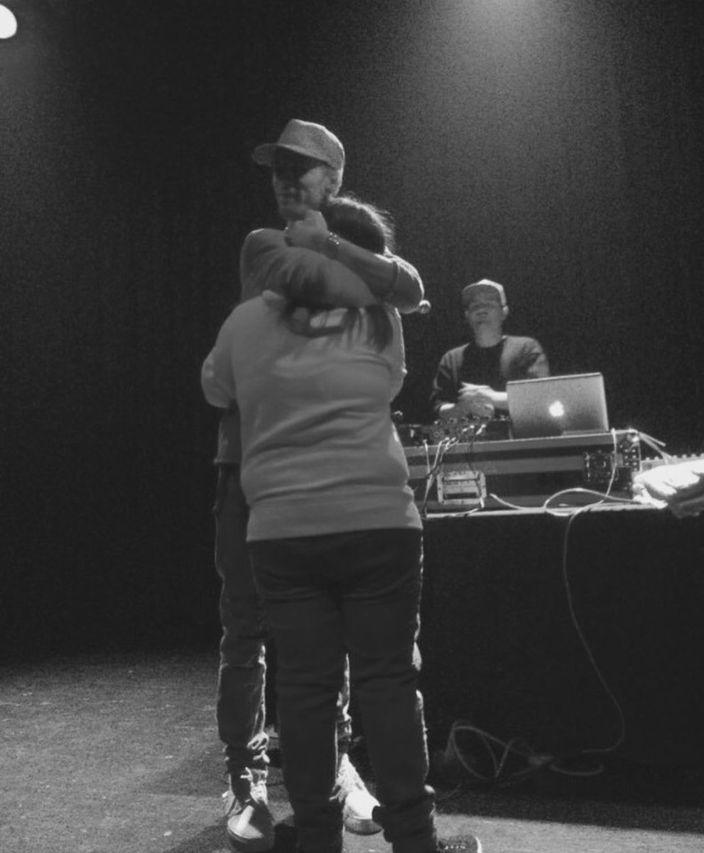 hannahdial_'s tweet photo. I care so much about @aaroncarter it hurts to see him going through this right just know I'm here always supporting u I love you big bro❤️ https://t.co/quvf1AEiUE