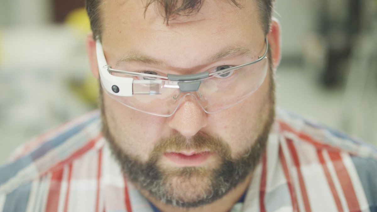 jamesgauci's tweet photo. #GoogleGlass is back from the dead. #ar #tech https://t.co/M3c5HMlp5d https://t.co/XJFzN5T3lW