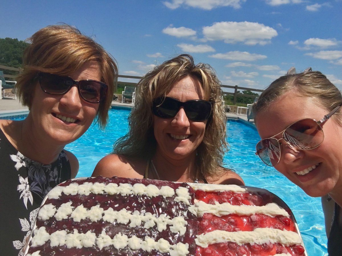 HeidiStelter's tweet photo. 4th of July😄#flcssummerselfie @ERTOlson https://t.co/JUdhnGgk8W
