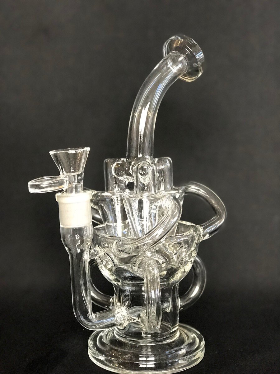 strainsreserve's tweet photo. Check out this sick Swiss Bowl Inline Recycler that you can purchase from our website! 😎

https://t.co/jU9cYrdAic

#AZ #MMJ #StrainsReserve https://t.co/ZSIikmlrh8