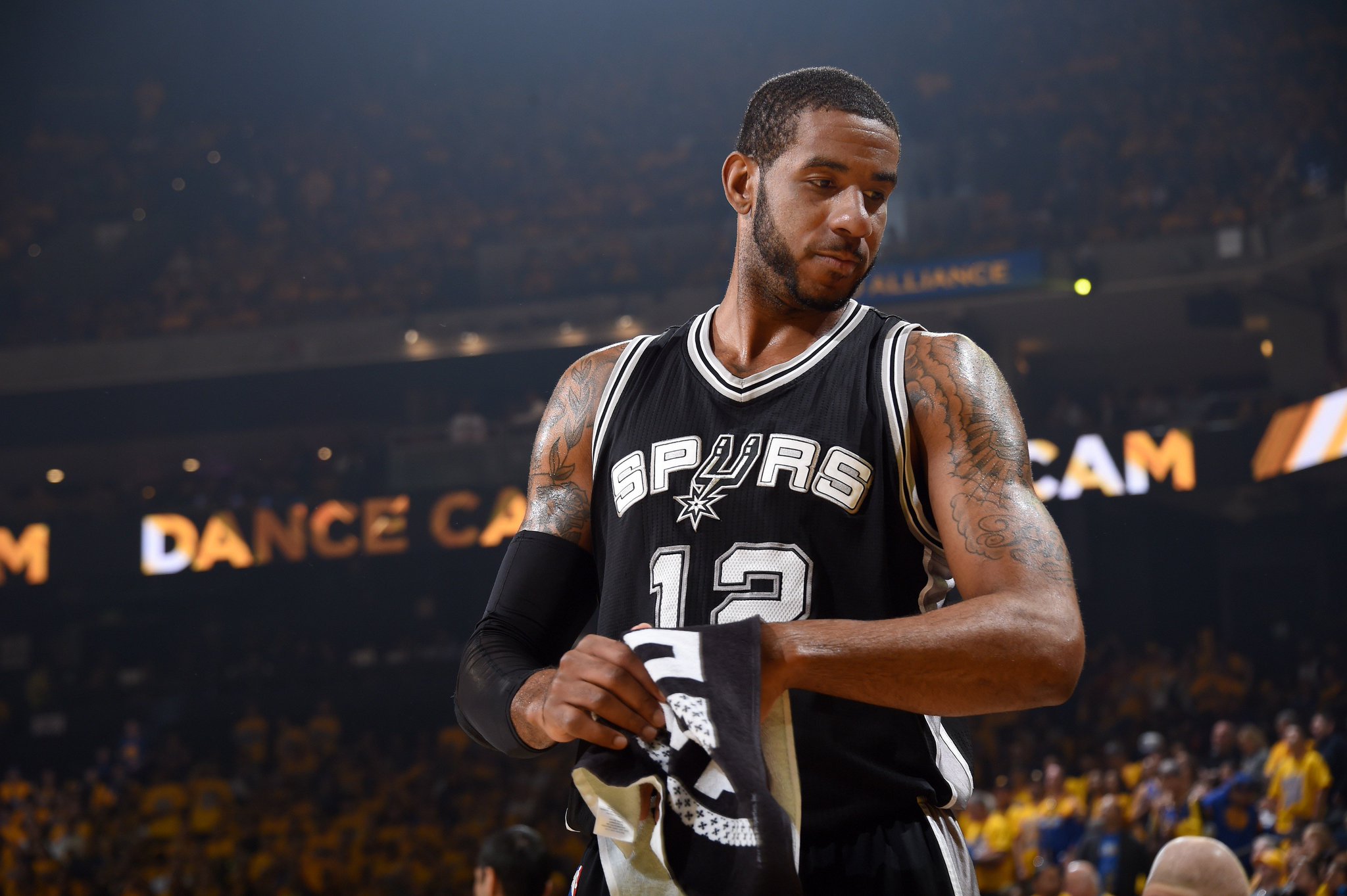   Join us as we wish LaMarcus Aldridge of the San Antonio Spurs a very happy birthday! 