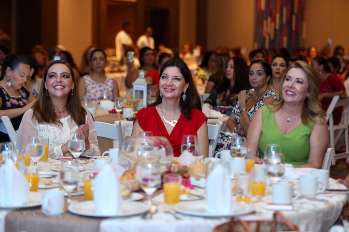 DIF_Cancun's tweet photo. Brisa Caribeña y Fashion Show Crochet by Patricia Briones en Hotel @HyattZivaCancun #EventoConCausa @DIF_Cancun #HyattZivaCancun https://t.co/8f84XtFvC8