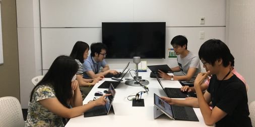 #WindowsInsiders の皆様、Fall Creators Update 最後の Bug Bash を月曜日 17 時まで開催中です！是非最新のビルドをお使いになり、フィードバック Hub からフィードバックをお寄せください。開発チームのメンバーも勿論参加中です。