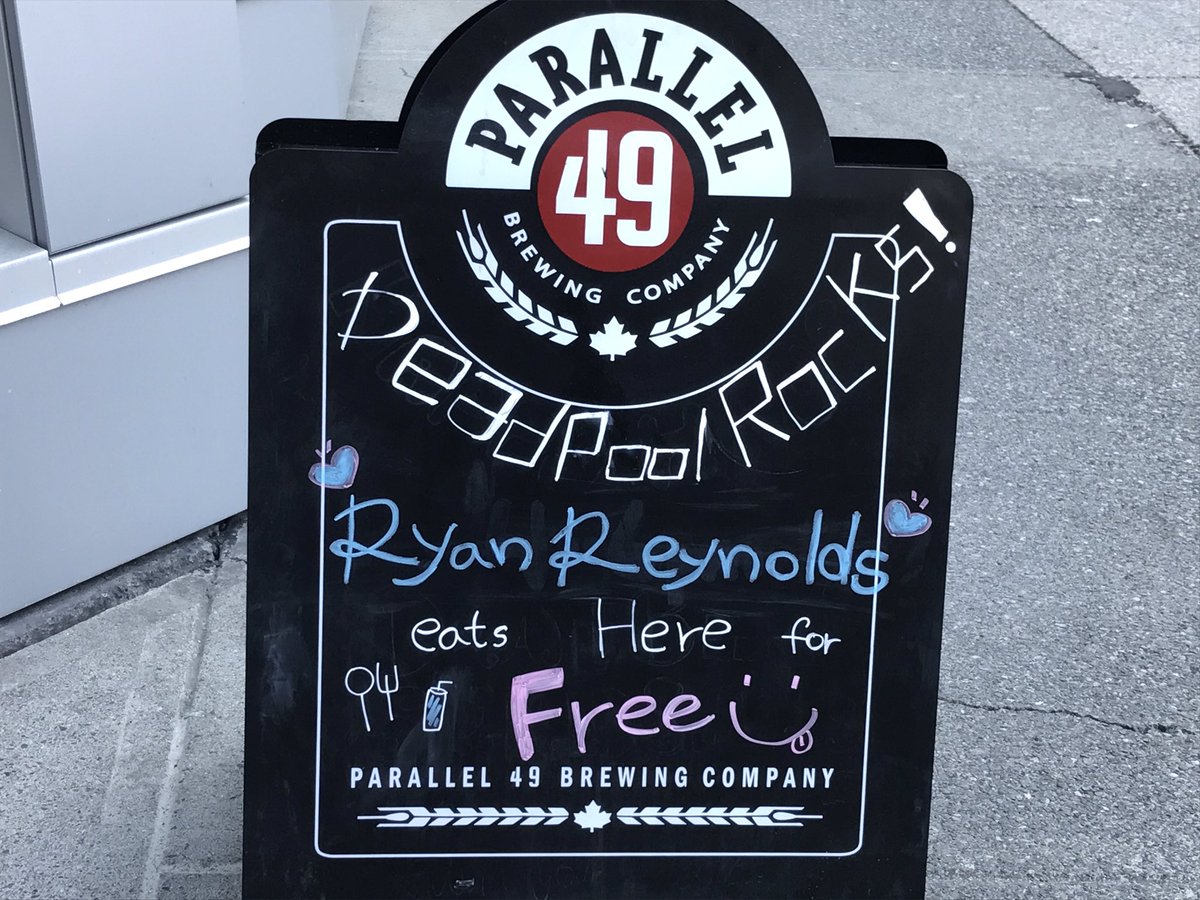CaliBurgerVan's tweet photo. RT @TuezysaurusSex: @VancityReynolds @CaliBurgerVan wants you! Haha https://t.co/rwuHLyxJXx