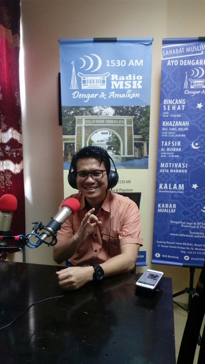 msk1530's tweet photo. #BincangBisnis Rabu 19 juli by Bersama @rubbyres 
Founder Uniti Coffee interaktif WA 08111101530 phone 021- 3154179 @fitriazein @DaAsriana https://t.co/IUcr6ixW2c