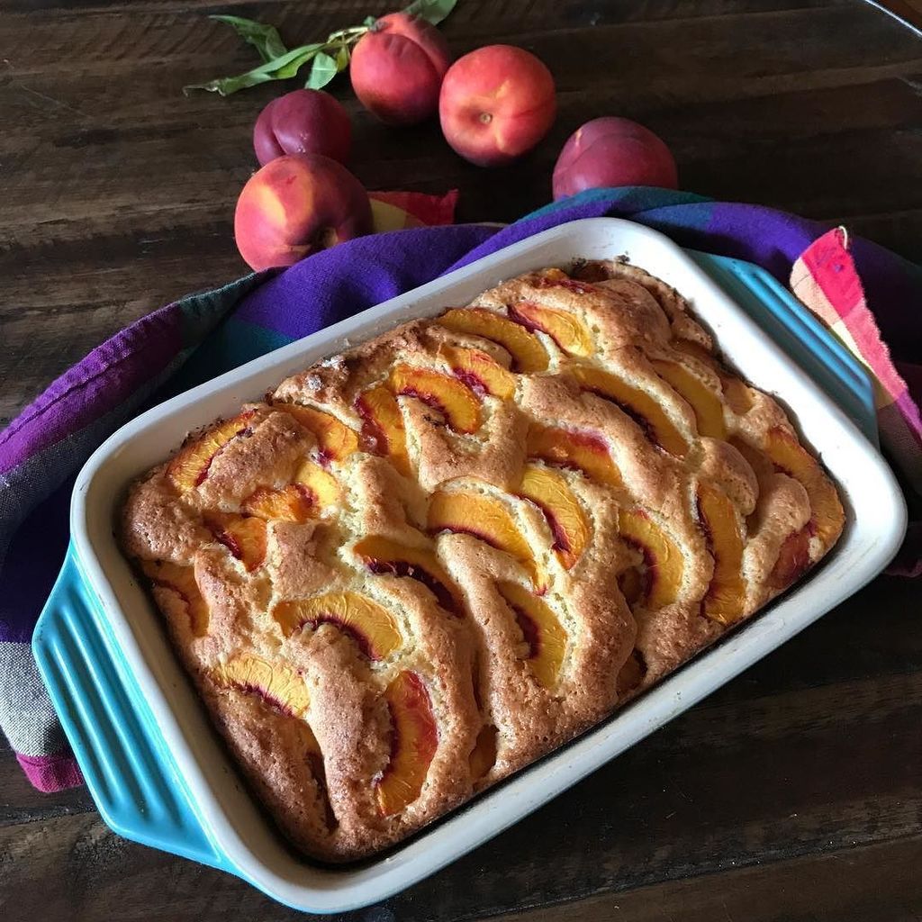 trowelandfork's tweet photo. Nectarine #bublanina #slovakfood #glutengoodness #stonefruit #instafood #foodgram #dessert https://t.co/yKKqPtgKhV https://t.co/AX9UEMJr5q
