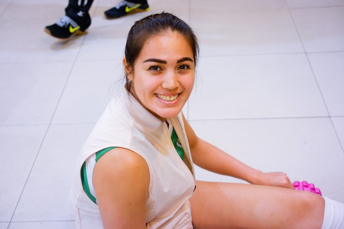 GOHINGMELISSA's tweet photo. @botr2017 DLSU DUGOUT 1/3
#REBISCOxBOTR https://t.co/k5jfkDfTo9