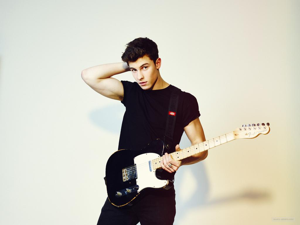 mendesisbaeok's tweet photo. Amen GOD IS GOOODD #IlluminateTourDenver  @ShawnMendes https://t.co/TEtcdxRWSM