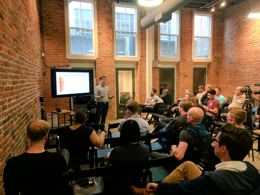 VR Tuesday tweet media