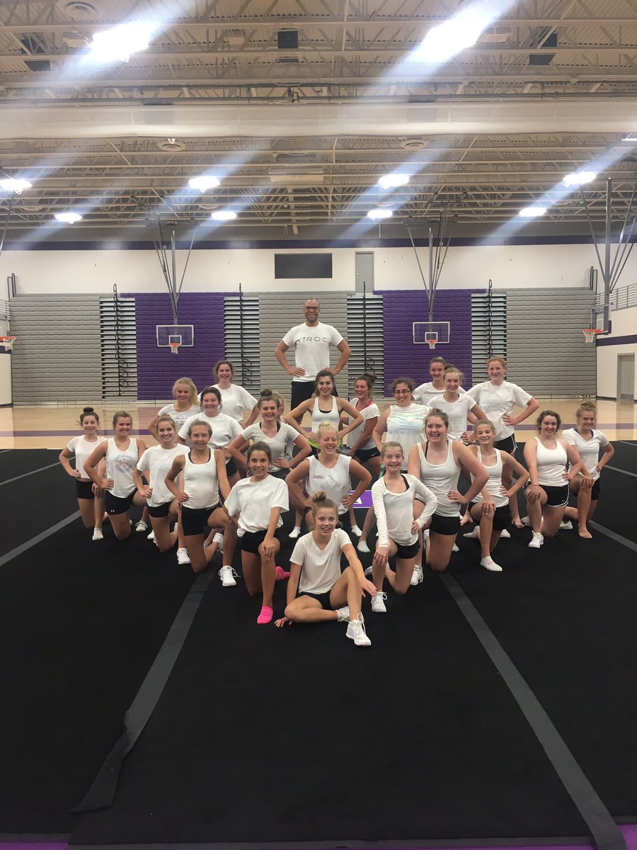 DVcheerleading's tweet photo. Another year of choreo in the books! Thanks @vrocspirit and Colin McMullen! We LOVE our routine #thighstand https://t.co/rFAZR4ZQ16