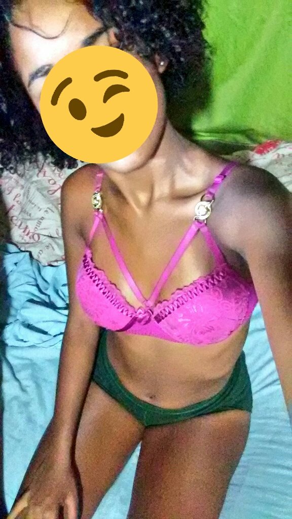 hellen_santos7's tweet photo. Booa madrugada😌🙈 https://t.co/p8OUPronfQ
