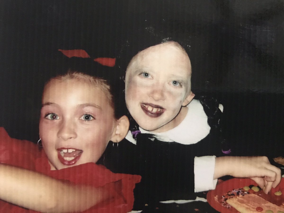 tayyyschroeder's tweet photo. Happy 21st to my beautiful best friend🍻💋 we've literally grown up together and now we're getting to explore the world together 👯 i love you! https://t.co/cmrM6bjVUu