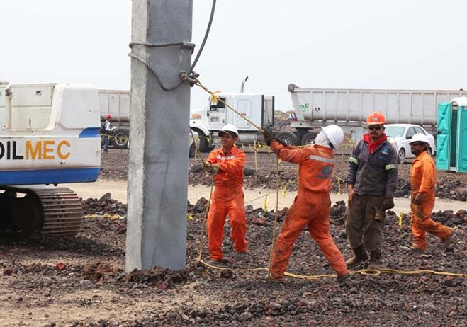 RevistaObras's tweet photo. Entérate cómo se colocan los cimientos del #NAICM  https://t.co/nonkTLdLF6  #construcción https://t.co/QobmLndqI3
