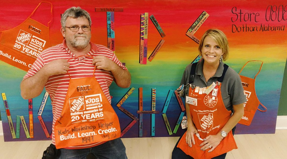 CSScott614's tweet photo. HD0808's Paul helped at Home Depot's first Kids' Workshop in 1997! This great program grows each year led by caring associates like him! https://t.co/5fNndgPRMz