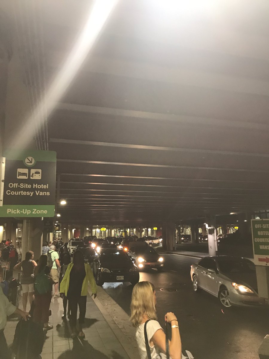 Naptownbuckeye's tweet photo. @BWI_Airport good thing you don't let people park and wait at arrivals pickup https://t.co/thctMMQHrL