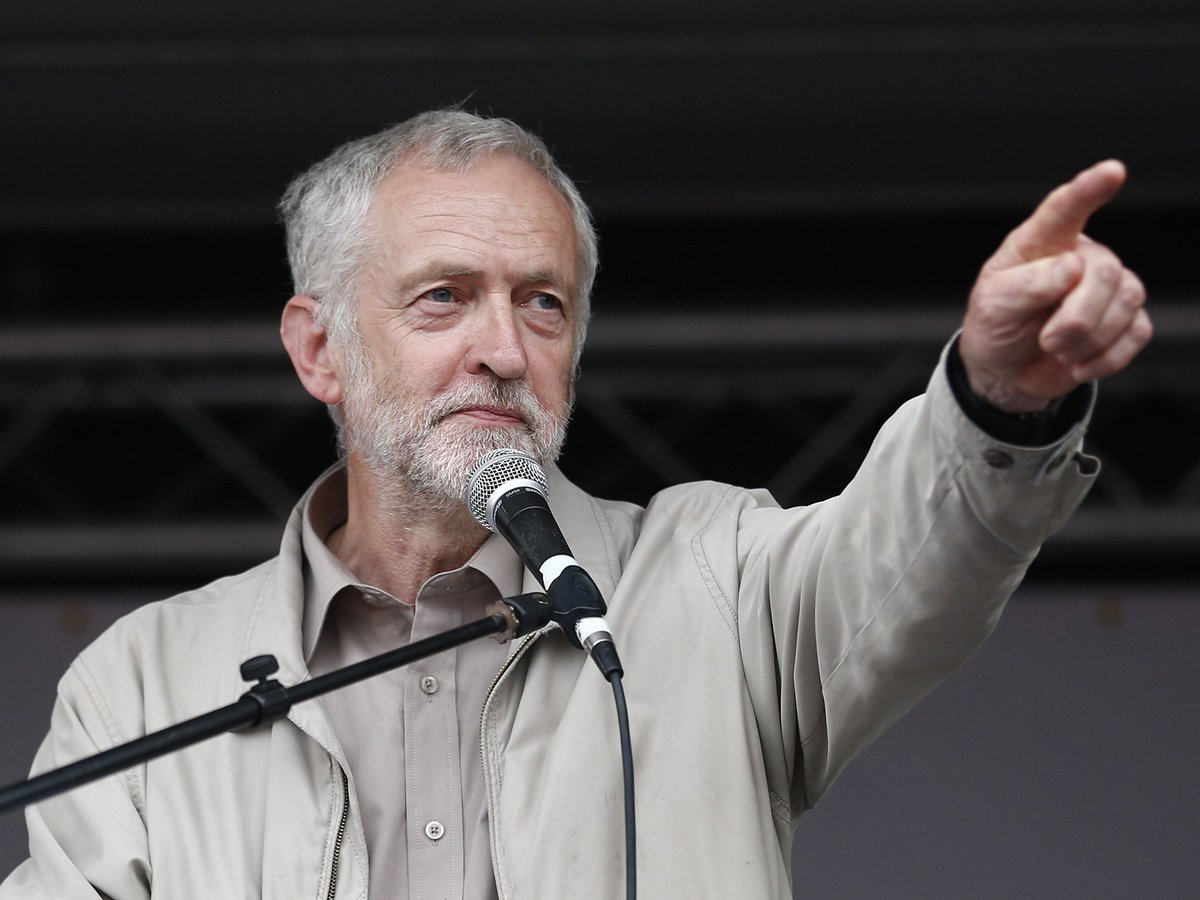 schalke_usa's tweet photo. Stronger than all! #JeremyCorbyn #JezWeCan #VoteLabour #BernieSanders #FeelTheBern #OurRevolution #GoProgressive https://t.co/gzDpVokPI0