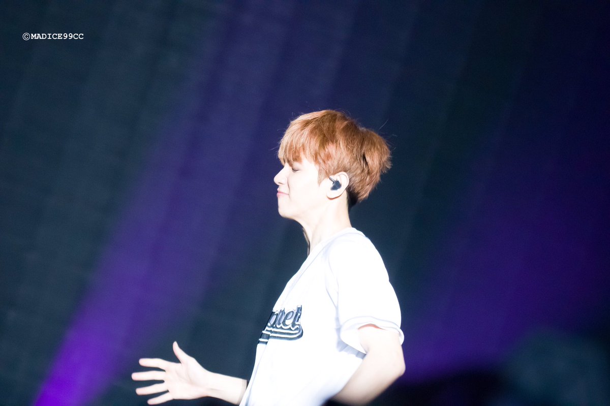 buling3's tweet photo. #baekhyun #백현 
170428 LA
아ㅏㅏㅏㅏㅏ 너무 귀여워 ~~~ https://t.co/1D7tjiIlfD