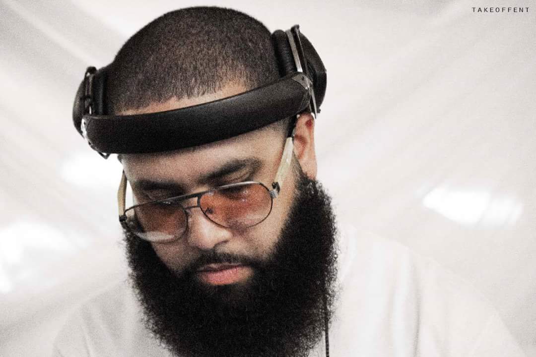 takeoffentphoto's tweet photo. s/o to @djflacoflash check him out #DJs #clevelandDj #hiphopculture @youngbfuentes #photography ๐ช๐ท https://t.co/b5SPGfxLOq