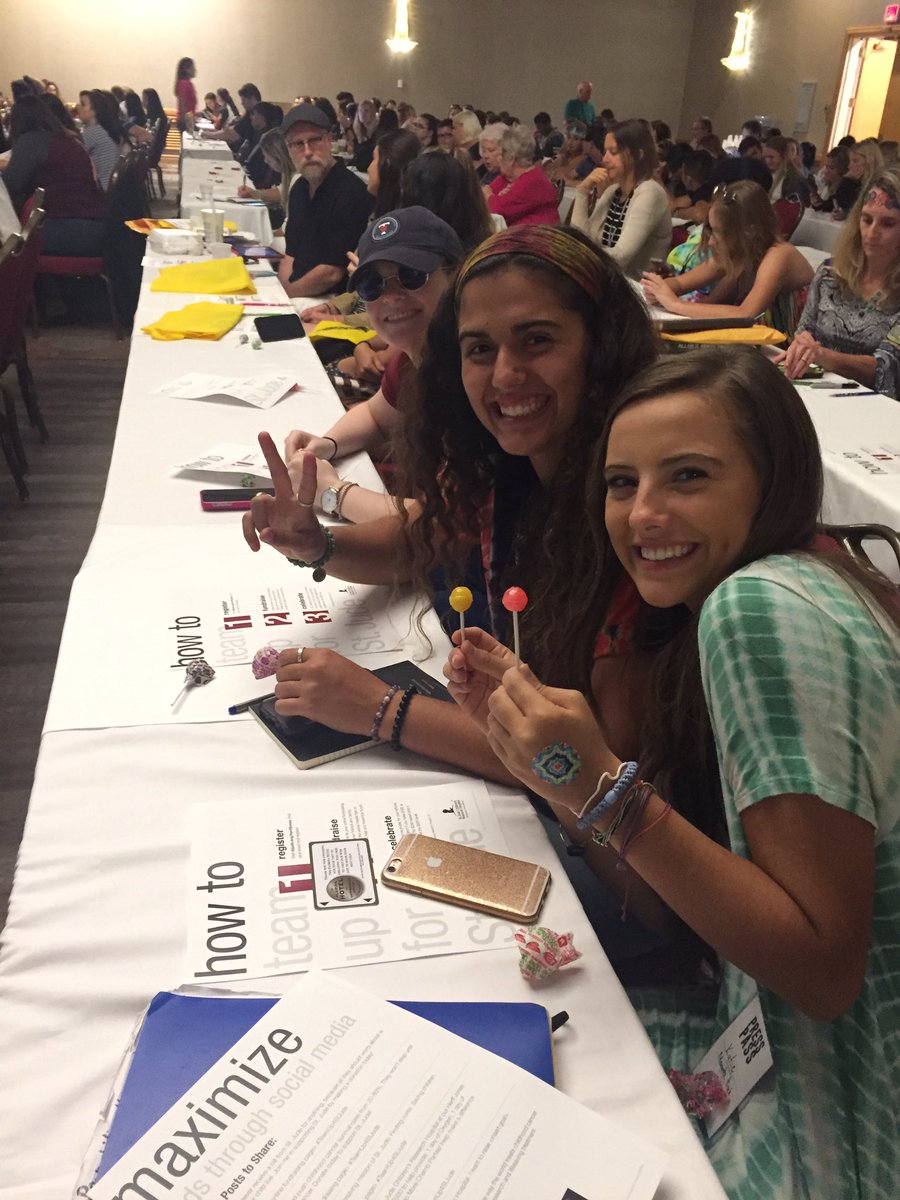 MHSyearbookFL's tweet photo. Yearbookpalooza rocks! We are cooking up an awesome yearbook for you this year!!! @YbkPalooza @picaplanet #ichooselight https://t.co/RFaX4DVXiC