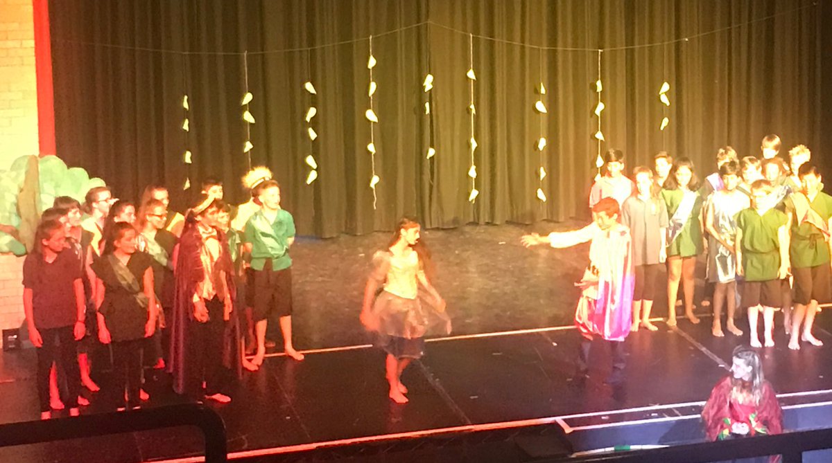 PatesHouses's tweet photo. Fantastic curtain raising evening of House Drama 2017... Jammed packed audience embrace the 5 legends of the world performances #BGPRY https://t.co/vtUOhvWAIW
