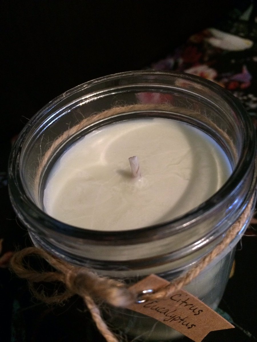 calliescandles's tweet photo. Citrus eucalyptus soy candle

Very refreshing scent 

$8 for an 8 oz
$16 for a 16 oz

#candle #soycandle #handpoured https://t.co/8g8PDgvWdr