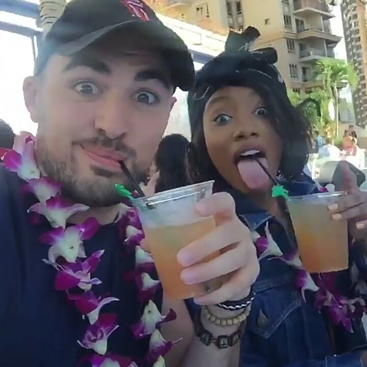 cheatupdates's tweet photo. my parents #mimani https://t.co/EgJcPtftyb