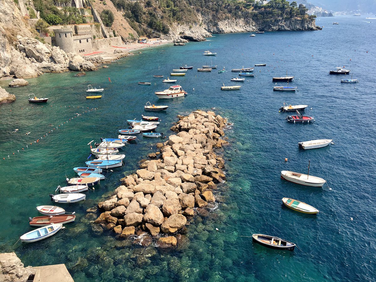 ItalyDailyPics's tweet photo. Conca dei Marini by @ciaoamalfi #italypics #amalficoast #italy https://t.co/2ozEqSOhv0