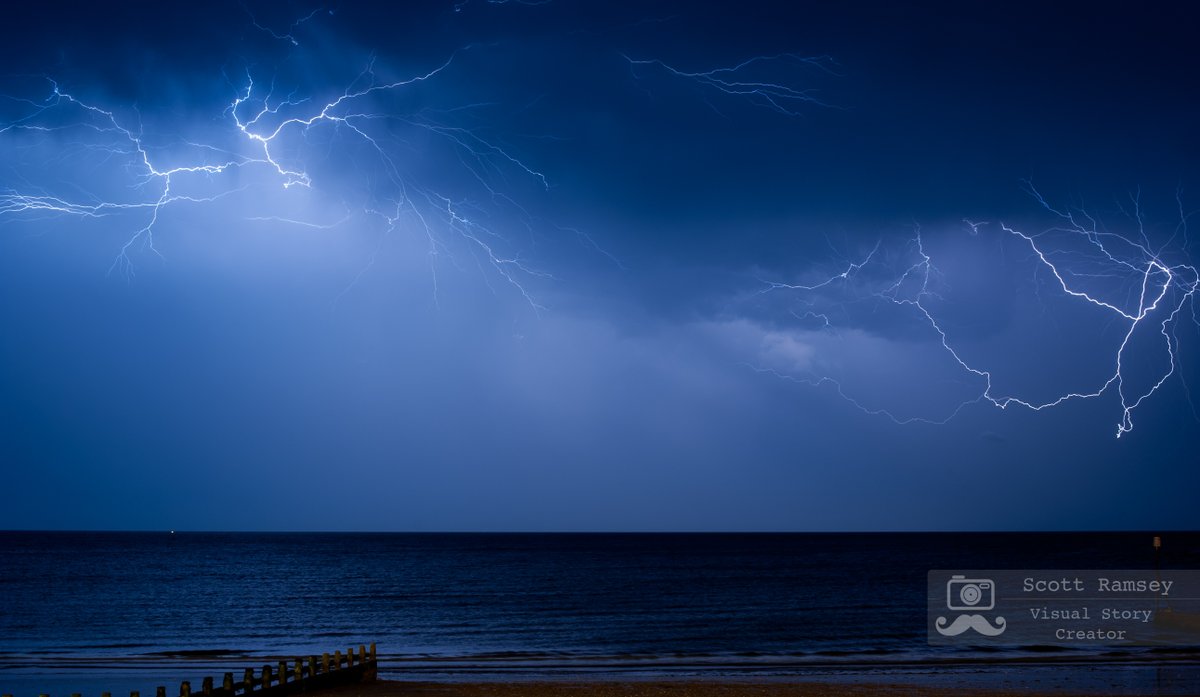 BBCSussex's tweet photo. Send us your pictures of last night's lightning. 
Here's just a sample of what we've been sent so far from around Sussex https://t.co/3G2idBJHw2