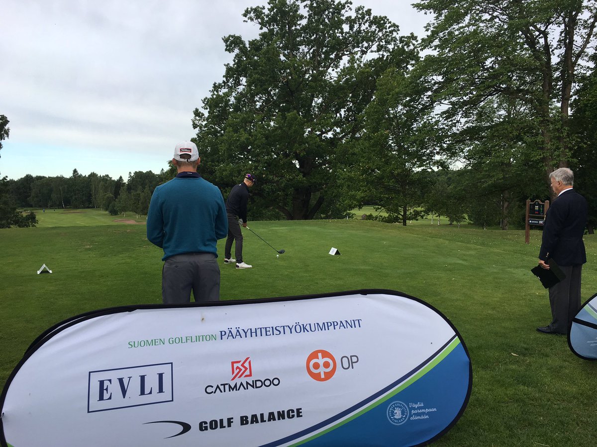 Talin Antti Lassila starttasi juuri väylältä 6. #smgolf2017