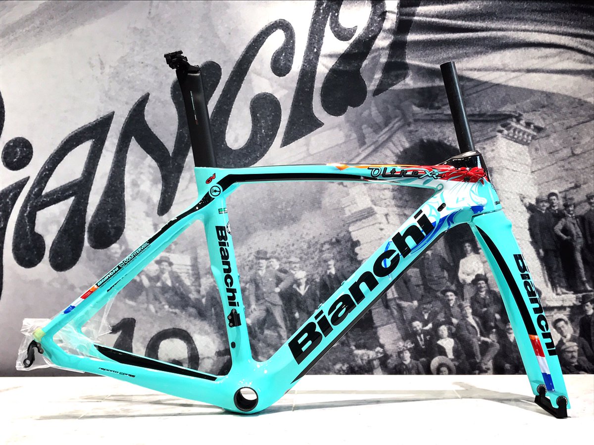 オランダチャンピオンカラーをまとったフルーネヴェーヘン選手モデルの