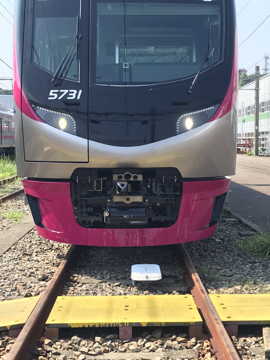 鉄道ニュース マイナビニュース En Twitter 京王電鉄の新型車両5000系 報道公開が本日行われています 鉄道 鉄道ニュース 電車 新型車両 京王電鉄 京王線 京王5000系