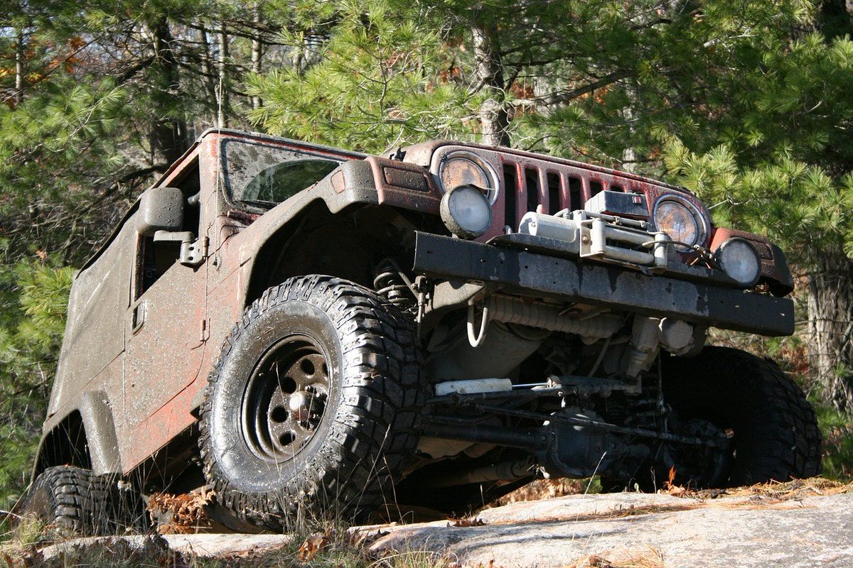 Outdoria1's tweet photo. Check out these tips before heading into the wilderness in your new 4X4. https://t.co/fHUgbR4qWB https://t.co/BHIttALGCv