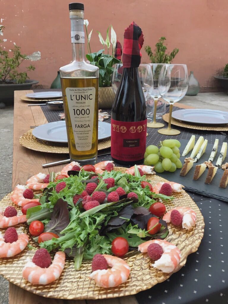 Todavía queda verano para disfrutar de tardes como estas, acompañadas de la <a href="/bodegaslarre/">Bodegas Larre</a> y nuestro maravilloso aceite de 1000 años🍷🍤🎉🎊