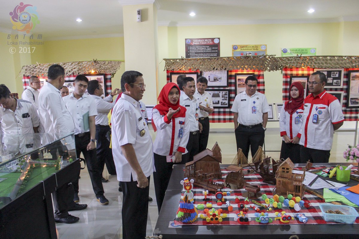 rehab_batam_bnn's tweet photo. Rabu, 19/07/2017
Puncak peringatan Hari Anti Narkotika Internasional (HANI) Tahun 2017 Loka Rehabilitasi BNN Batam.
#HANI2017
#StopNarkoba https://t.co/mTBUr0IUXm