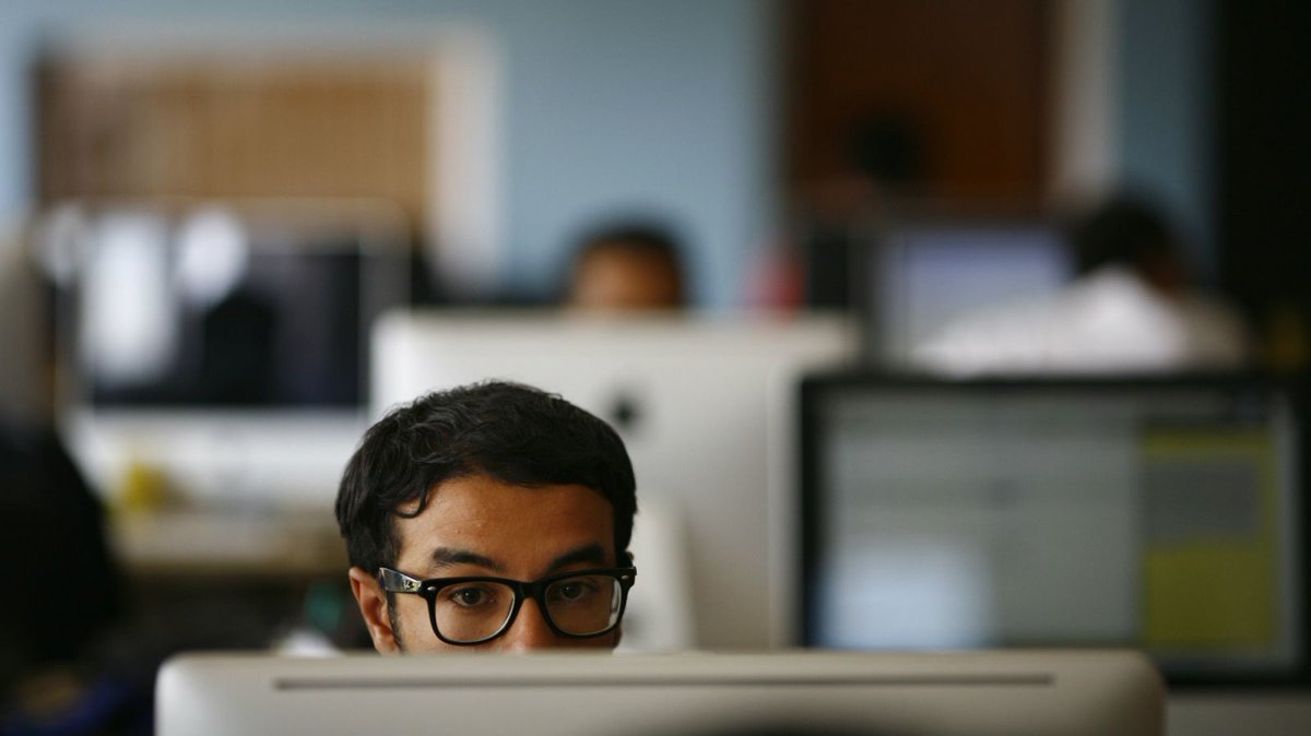 Hacktopiaa's tweet image. The #tech world is rallying around a young #developer who made a huge, embarrassing mistake! buff.ly/2tnoMSa