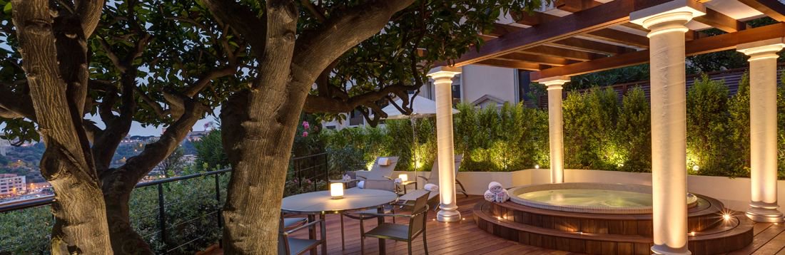littleemperors's tweet photo. Relax after a long day whilst watching the sunset at the beautiful Hermitage Hotel, Monte Carlo, France #jacuzzigoals #France #nature https://t.co/uHH4bzbS8P