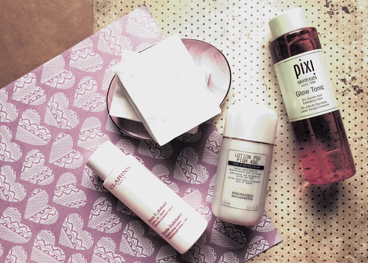 A new blog post is up and it's all about acid toning! <a href="/clarinsusa/">Clarins</a> <a href="/biorechercheuk/">Biologique Recherche</a> <a href="/PIXIBeauty/">Pixi by Petra</a> 
#skin #exfoliate 
alifeextraordinaire.com/acid-toners-yo…