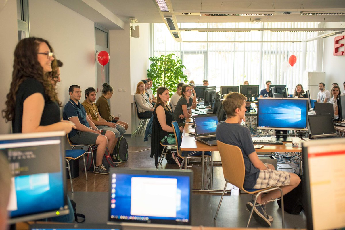 Mina_fu's tweet photo. We just love the opening atmosphere of the 21st #ctEDIT Summer School in Ljubljana, Maribor, Banja Luka, Sarajevo, Belgrade & Kragujevac! https://t.co/b9aN7xgzye