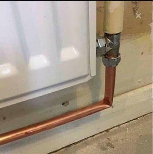 TheBadPlumbing's tweet photo. interesting to see Stevie Wonder been at it again ๐bit of a sharp bend there #PlumbingHell #LetThatSinkIn https://t.co/wPCX8P2Cgw